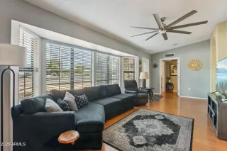 Photo #3: 6972932 Listing