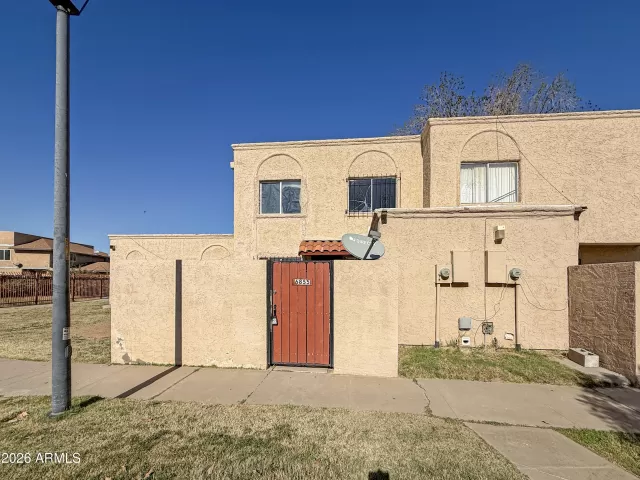 MLS: 6972942 Condo For Sale