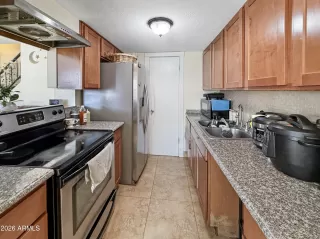 Photo #5: 6972942 Listing 