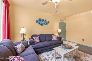 Photo #5: 6972959 Listing 