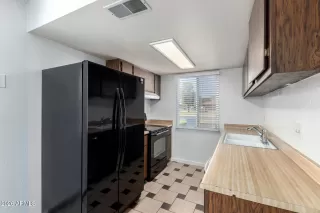 Photo #4: 6972978 Listing