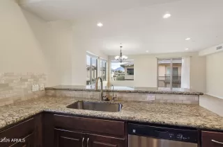 Photo #6: 6972990 Listing 