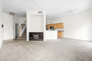 Photo #5: 6973033 Listing