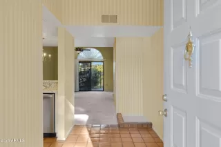 Photo #4: 6973167 Listing 