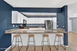 Photo #6: 6973270 Listing