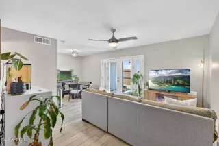 Photo #3: 6973324 Listing 