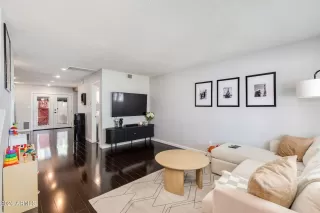 Photo #2: 6973470 Listing 