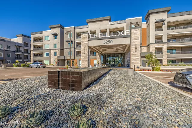 MLS: 6973471 Condo For Sale