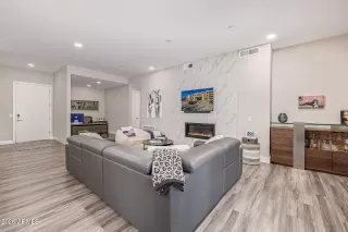 Photo #5: 6973471 Listing