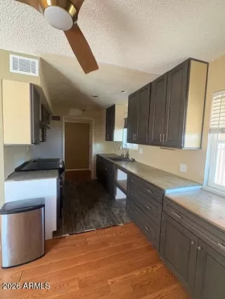 Photo #6: 6973506 Listing 