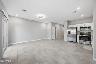 Photo #4: 6973510 Listing