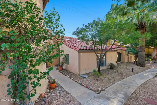 MLS: 6973563 Condo For Sale