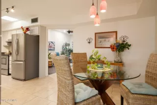 Photo #4: 6973592 Listing