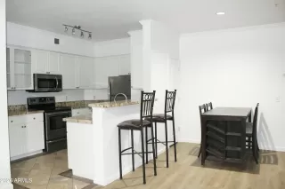 Photo #3: 6973610 Listing 