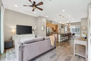 Photo #4: 6973640 Listing 