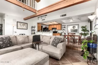 Photo #4: 6973687 Listing 