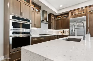 Photo #2: 6973690 Listing 