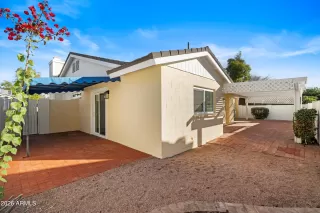 Photo #3: 6973742 Listing