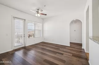 Photo #3: 6973933 Listing