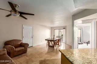 Photo #6: 6973958 Listing 