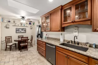 Photo #4: 6973981 Listing 