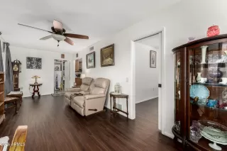 Photo #6: 6973981 Listing 