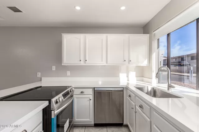 MLS: 6974013 Condo For Sale