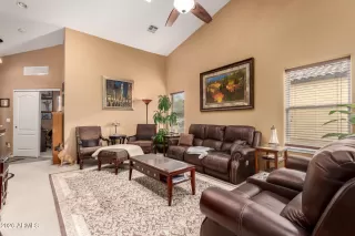 Photo #6: 6974025 Listing 