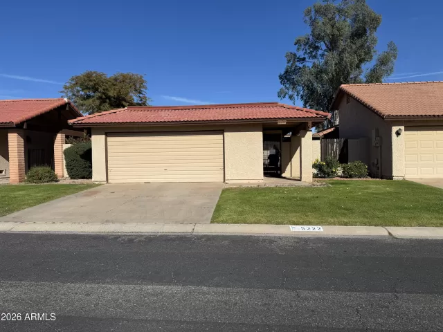 MLS: 6974047 Condo For Sale