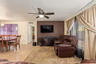 Photo #3: 6974047 Listing 