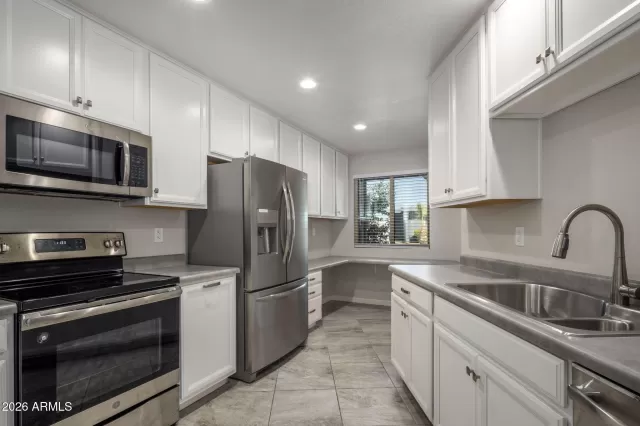 MLS: 6974069 Condo For Sale