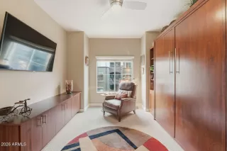 Photo #6: 6974101 Listing