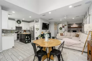 Photo #3: 6974214 Listing 