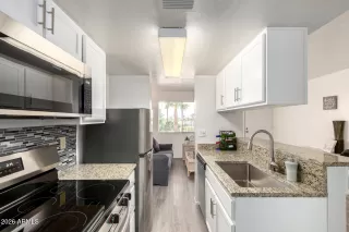 Photo #1: 6974248 Listing 