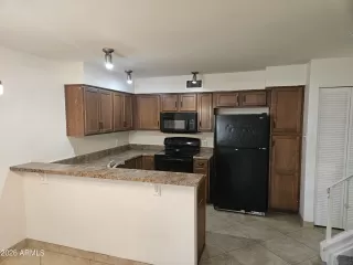 Photo #4: 6974255 Listing