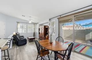 Photo #6: 6974258 Listing 