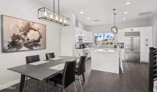 Photo #5: 6974350 Listing 