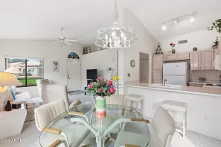 Photo #6: 6974362 Listing 