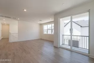 Photo #6: 6974365 Listing 