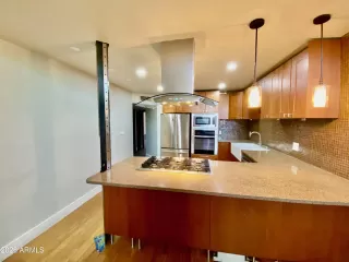 Photo #6: 6974400 Listing 