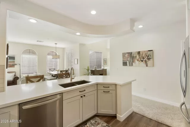 MLS: 6974434 Condo For Sale