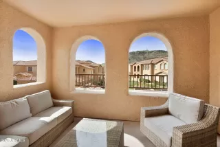 Photo #3: 6974434 Listing