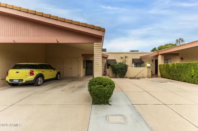 MLS: 6974482 Condo For Sale