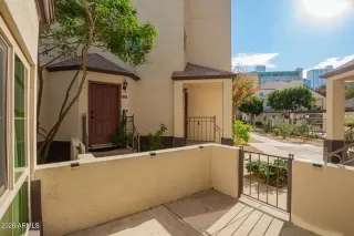 Photo #3: 6974600 Listing