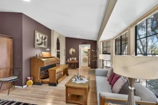 Photo #3: 6974652 Listing 