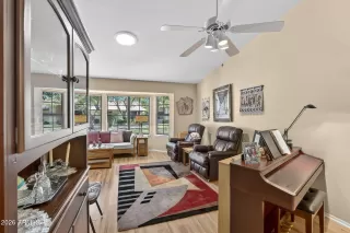 Photo #4: 6974652 Listing 