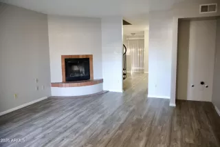 Photo #4: 6974713 Listing 