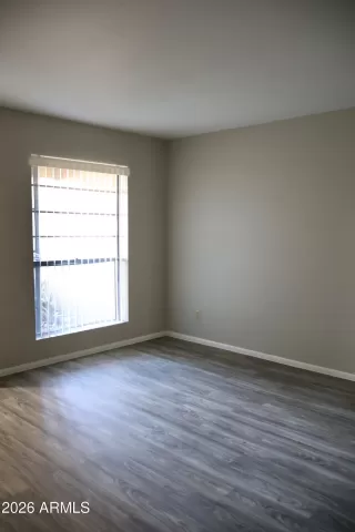 Photo #5: 6974713 Listing 