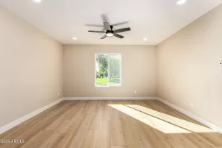 Photo #6: 6974801 Listing