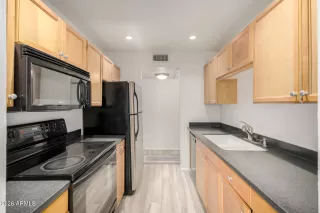 Photo #4: 6974867 Listing 